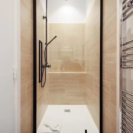 Modern 3bdr/3bath - Louvre Museum/tuileries
