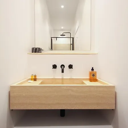 Modern 3bdr/3bath - Louvre Museum/tuileries