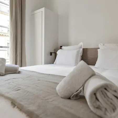 Modern 3bdr/3bath - Louvre Museum/tuileries *
