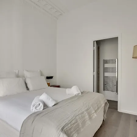 Modern 3bdr/3bath - Louvre Museum/tuileries דירה